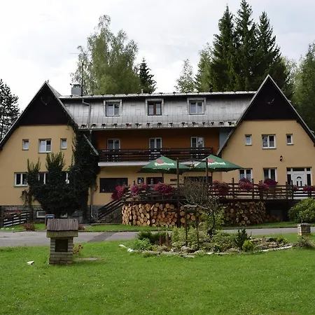 Hotel Gaudeamus Milovy